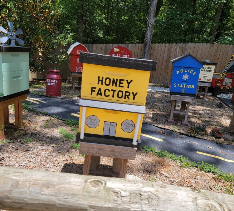 Bee City Zoo & Honey Bee Farm (Cottageville,&nbspSC)
